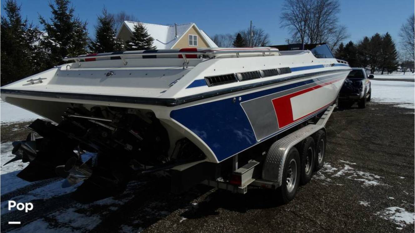 A photo of this 1989 Fountain Fever 38