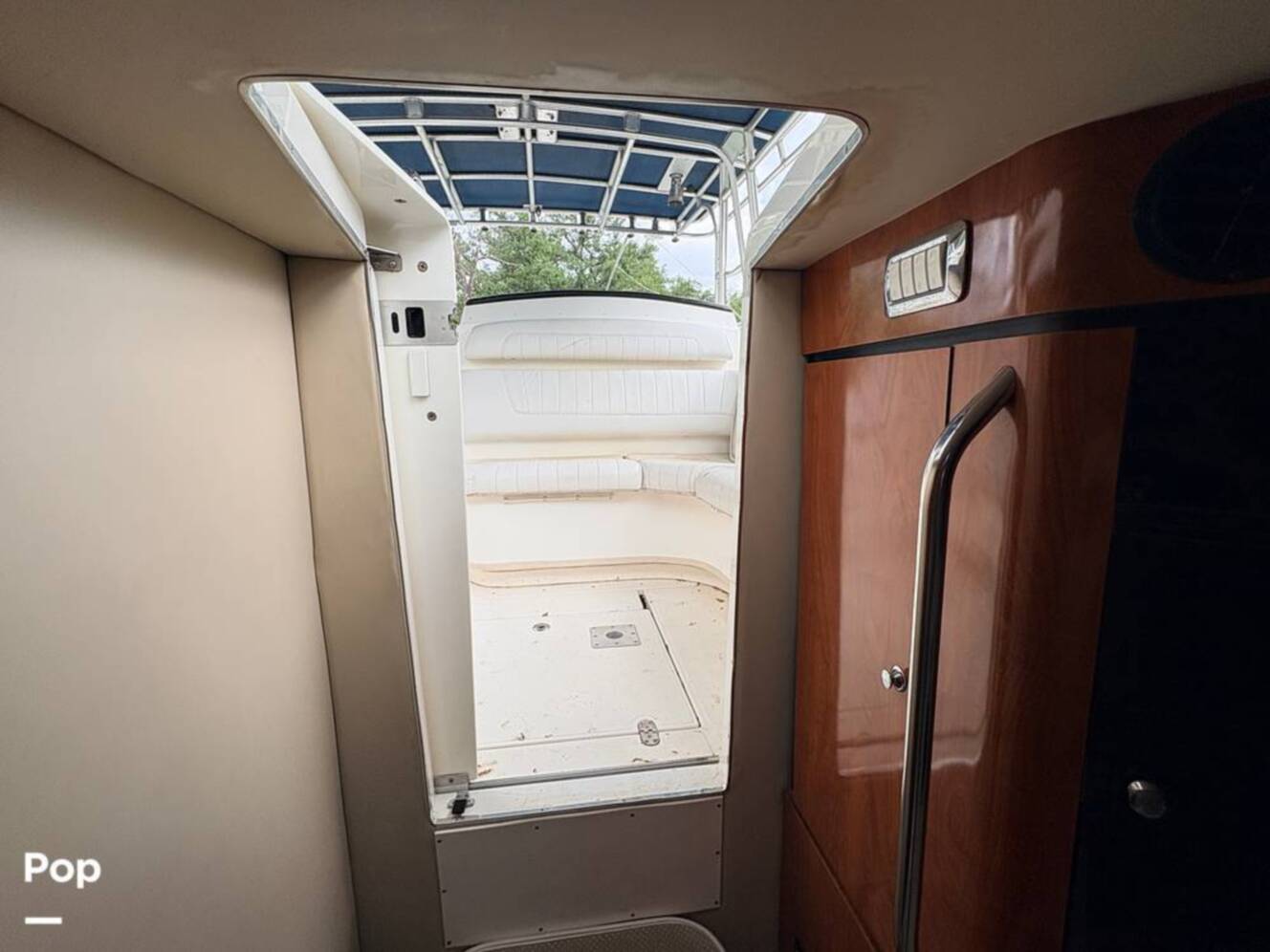 A photo of this 2009 Fountain LX 38