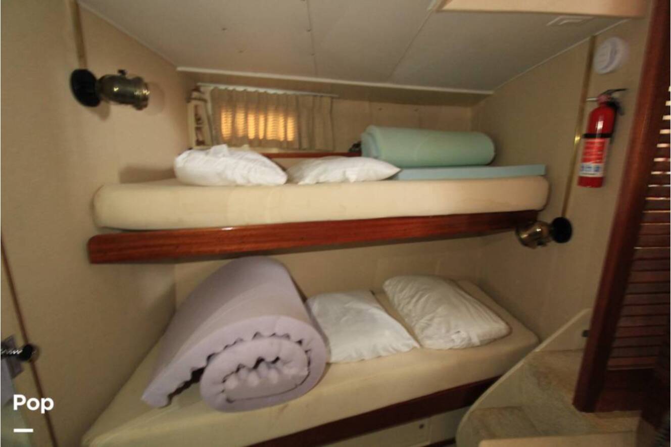 A photo of this 1973 Chris-Craft Commander 41
