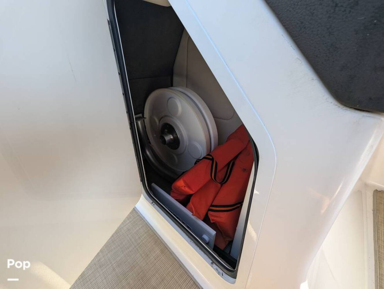 A photo of this 2018 Sea Ray SDX 290
