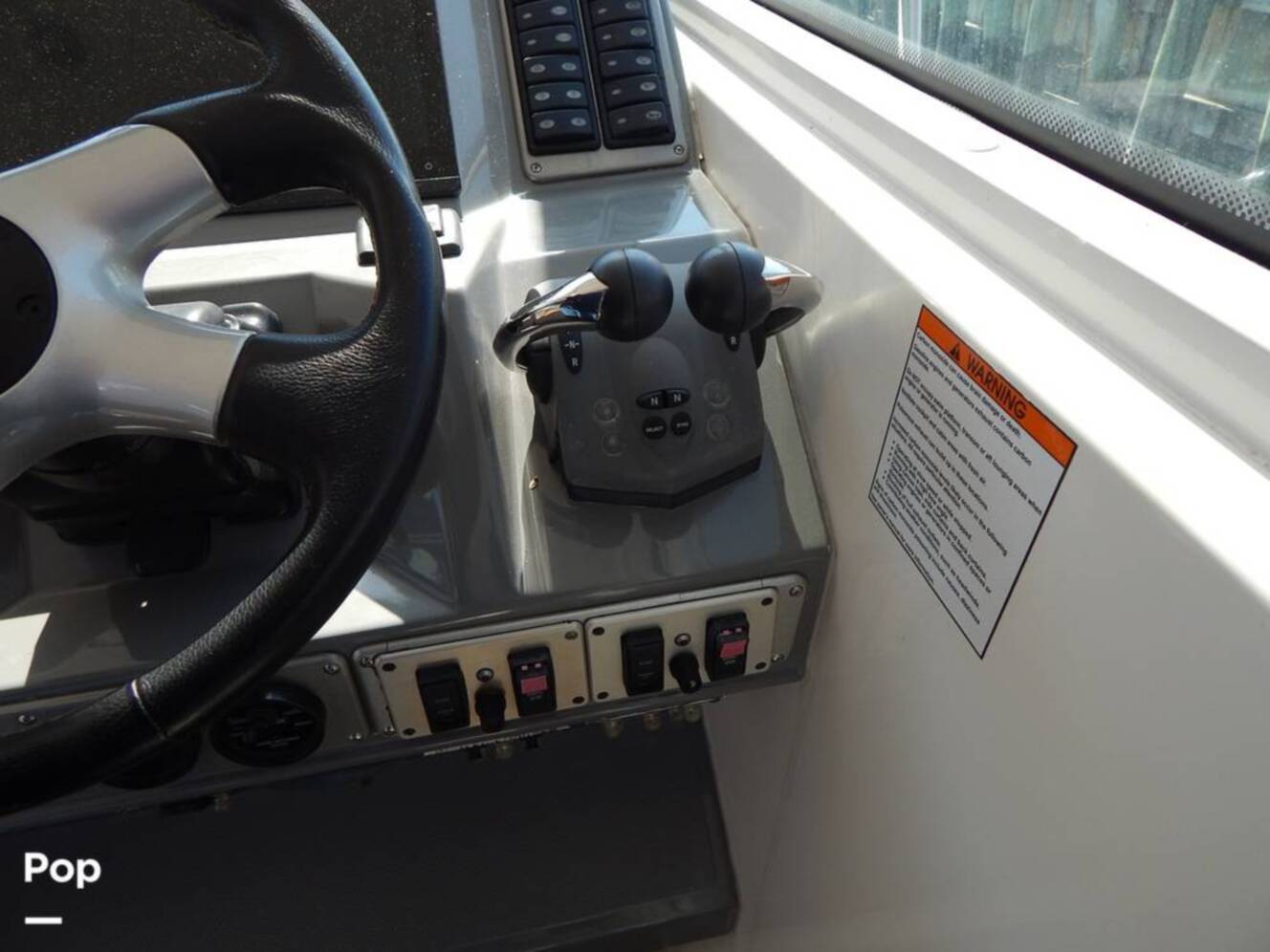 A photo of this 2007 Cruisers Yachts 390 Sports Coupe
