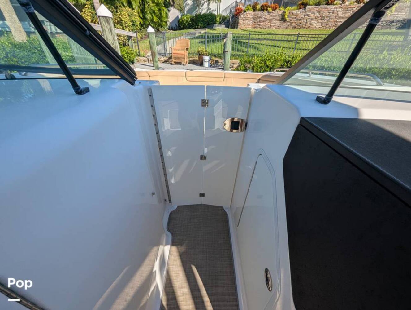 A photo of this 2018 Sea Ray SDX 290
