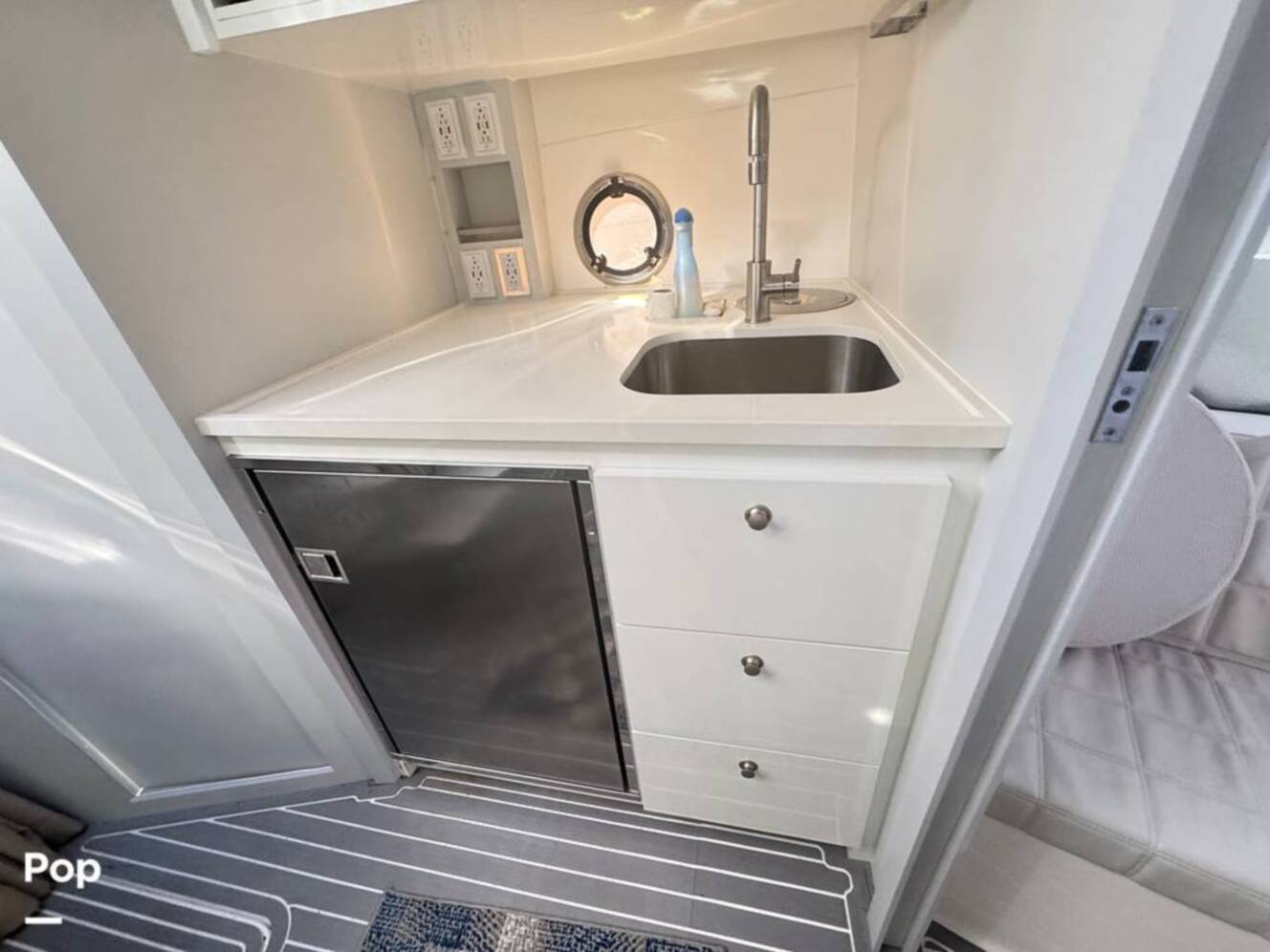 A photo of this 2021 Evolve Yachts 400HT
