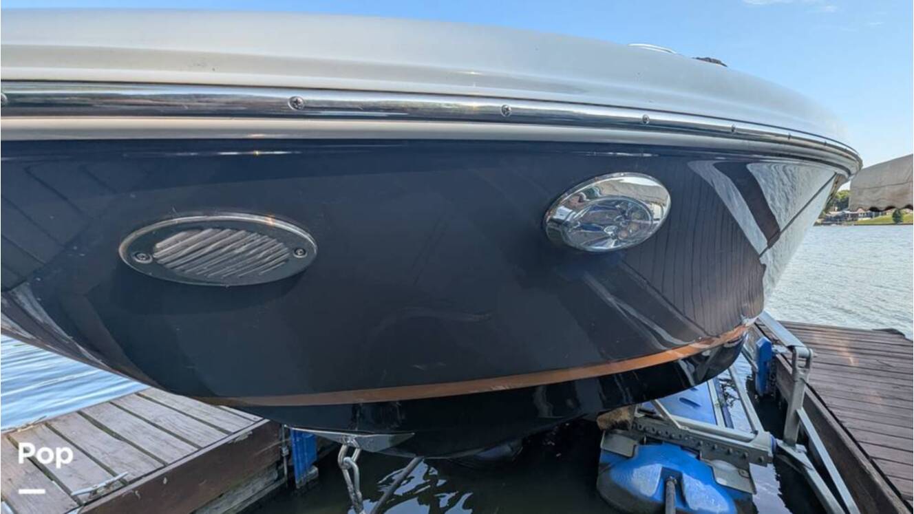A photo of this 2021 Four Winns Horizon 230 RS