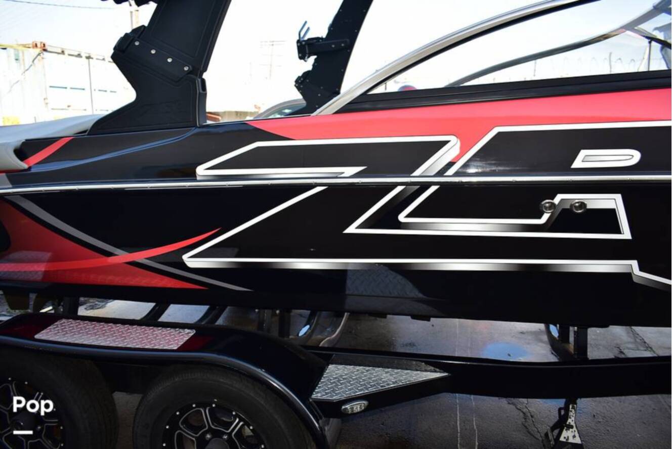 A photo of this 2022 Flightcraft ZR6 Pro Surf Edition