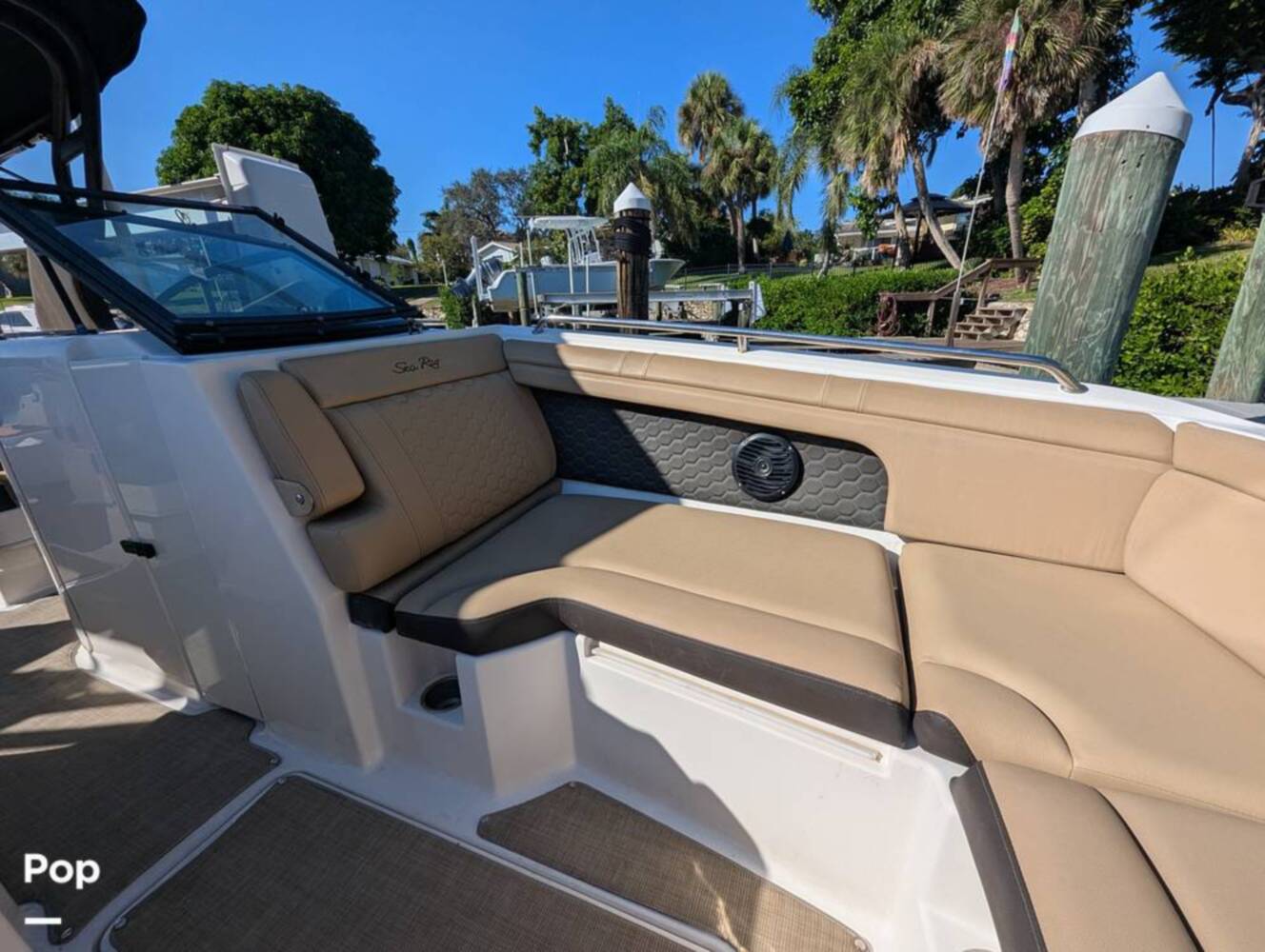 A photo of this 2018 Sea Ray SDX 290