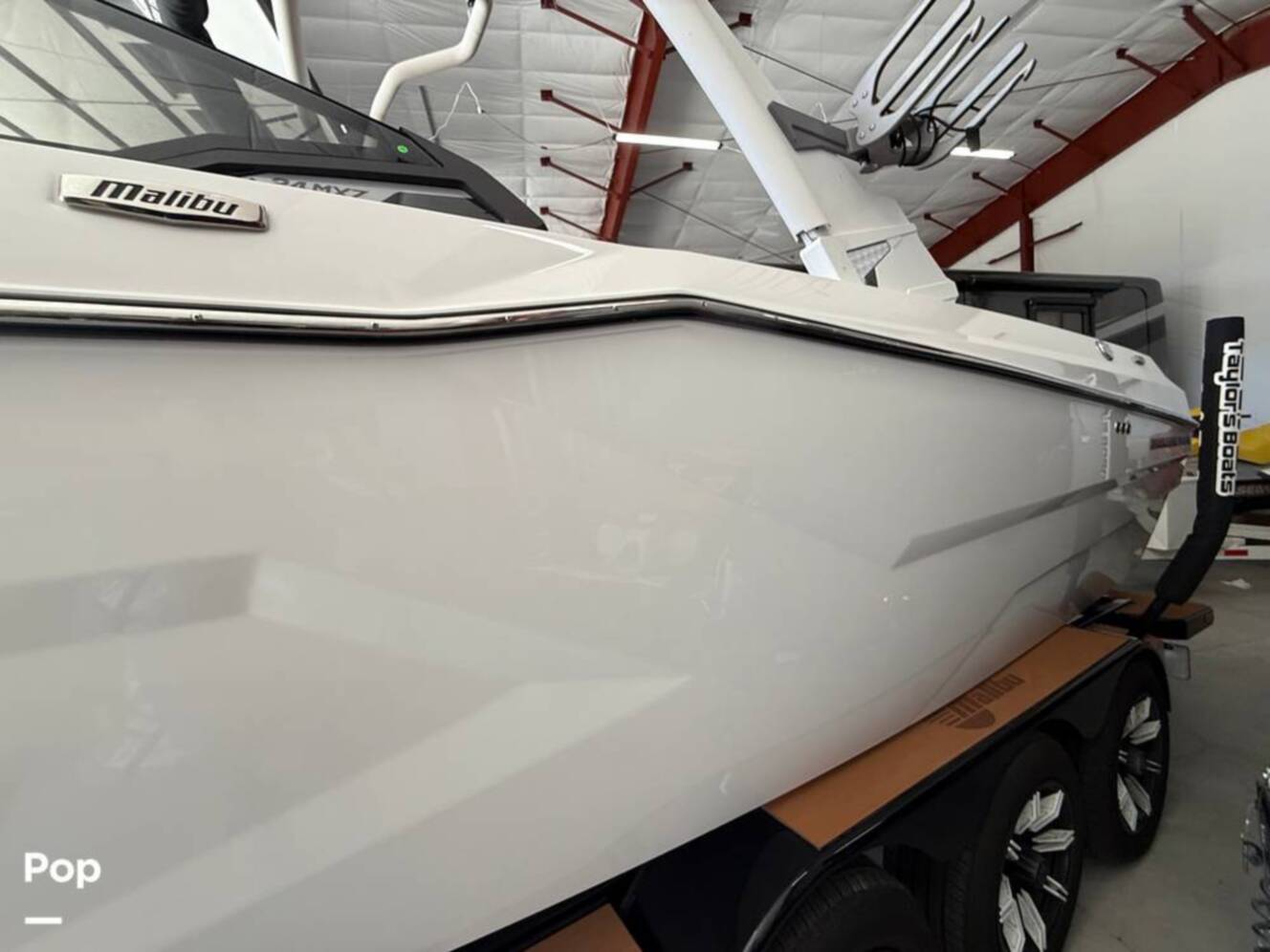 A photo of this 2025 Malibu Wakesetter 24 MXZ