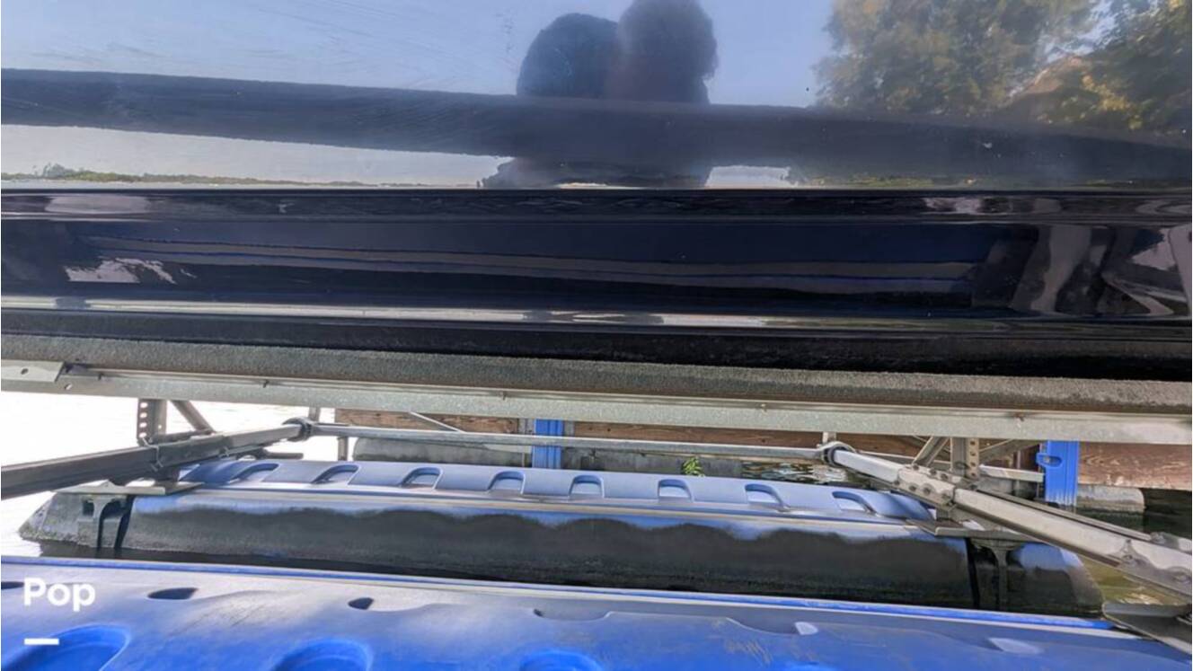 A photo of this 2021 Four Winns Horizon 230 RS