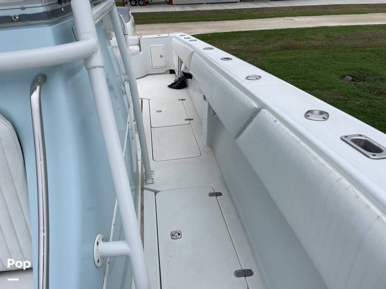 A photo of this 2003 Fountain 37