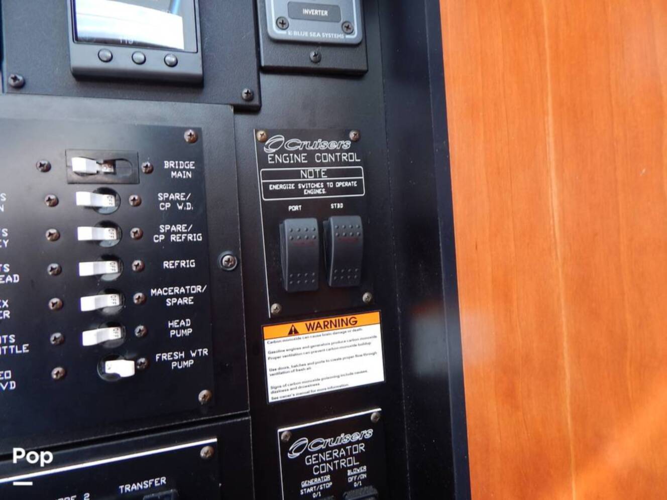 A photo of this 2007 Cruisers Yachts 390 Sports Coupe