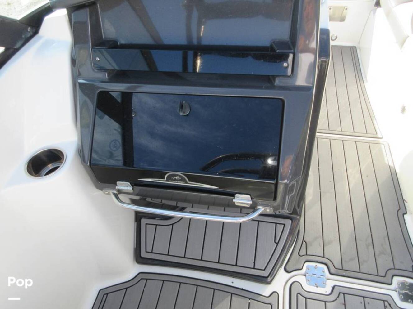 A photo of this 2019 Monterey M45