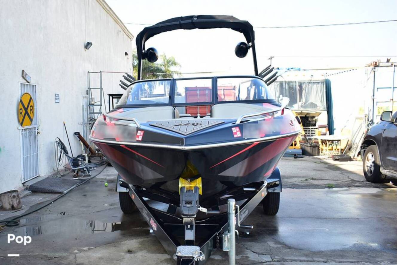 A photo of this 2022 Flightcraft ZR6 Pro Surf Edition