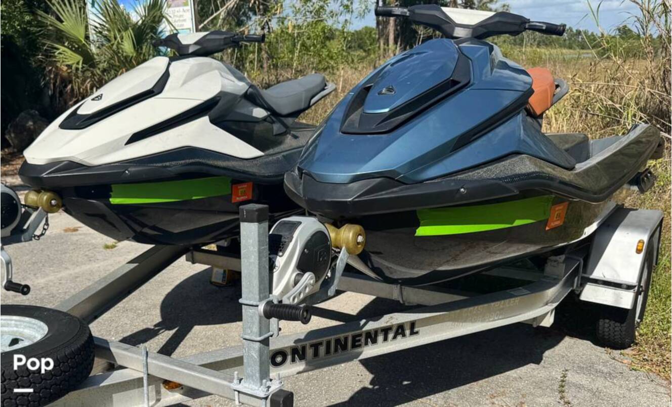 A photo of this 2022 Taiga Motors Orca Carbon
