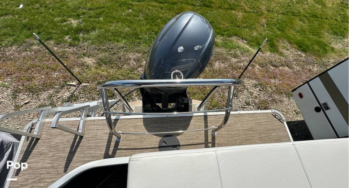 A photo of this 2023 Godfrey Pontoon Sweetwater 2186C