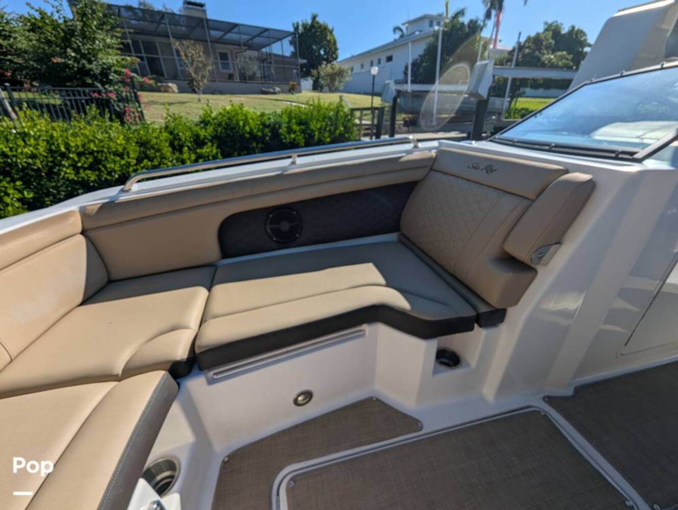 A photo of this 2018 Sea Ray SDX 290