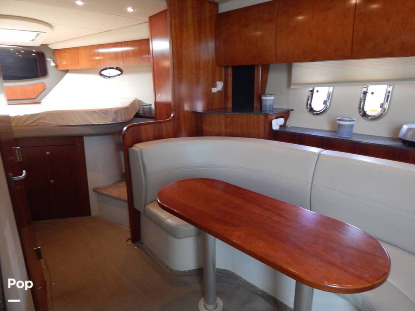 A photo of this 2007 Cruisers Yachts 390 Sports Coupe