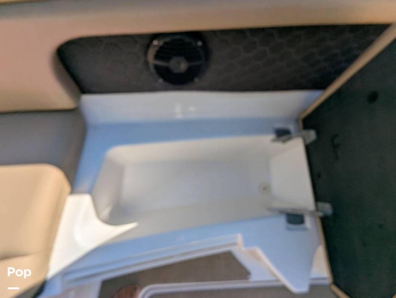 A photo of this 2018 Sea Ray SDX 290