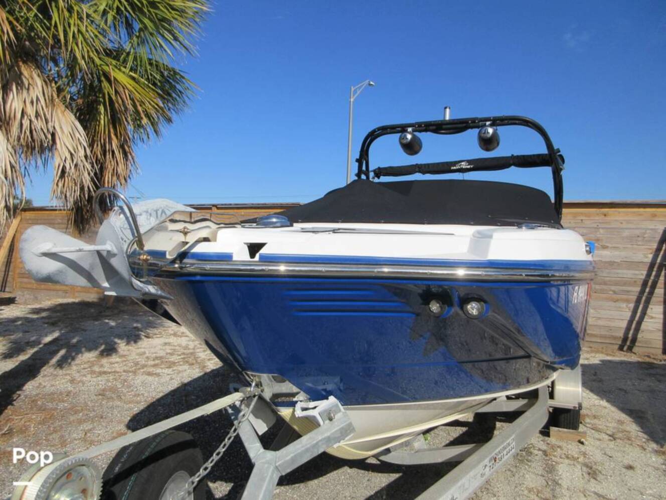 A photo of this 2019 Monterey M45