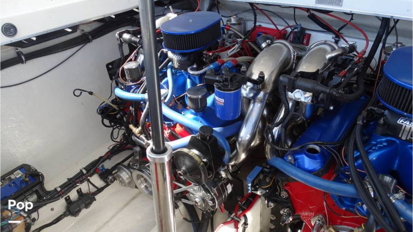 A photo of this 1989 Fountain Fever 38