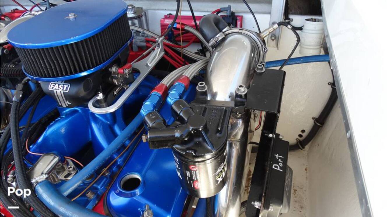 A photo of this 1989 Fountain Fever 38