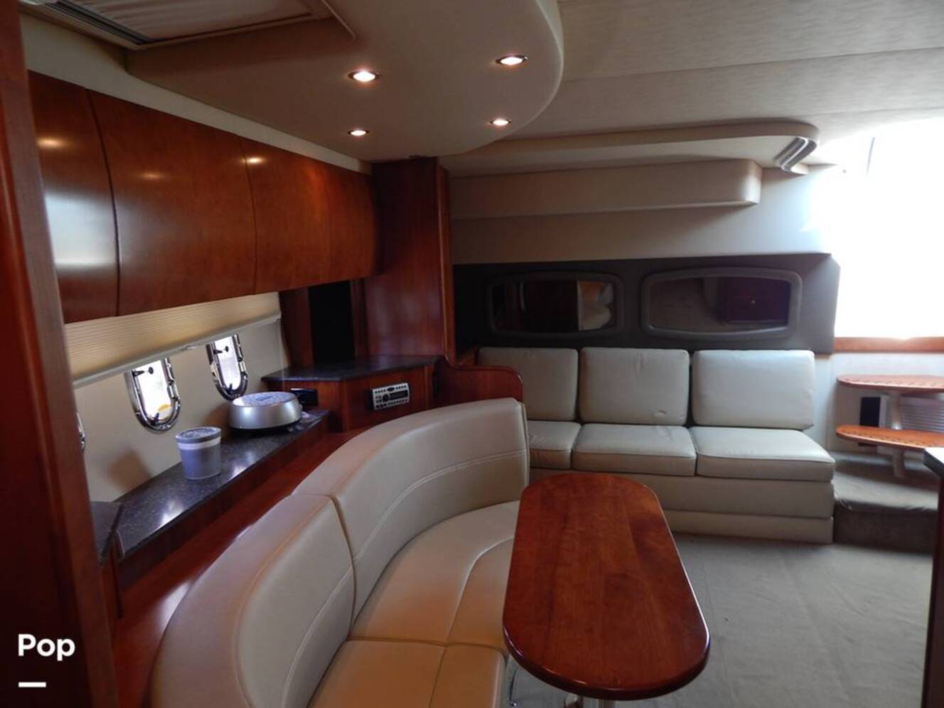 A photo of this 2007 Cruisers Yachts 390 Sports Coupe