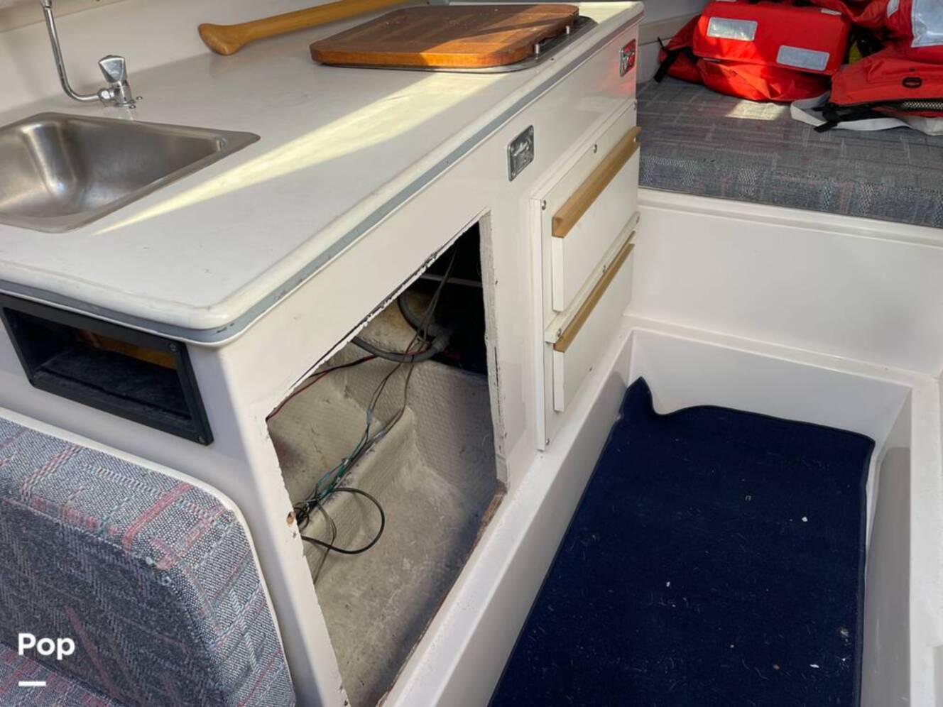 A photo of this 1990 Wellcraft 250 Sportsman