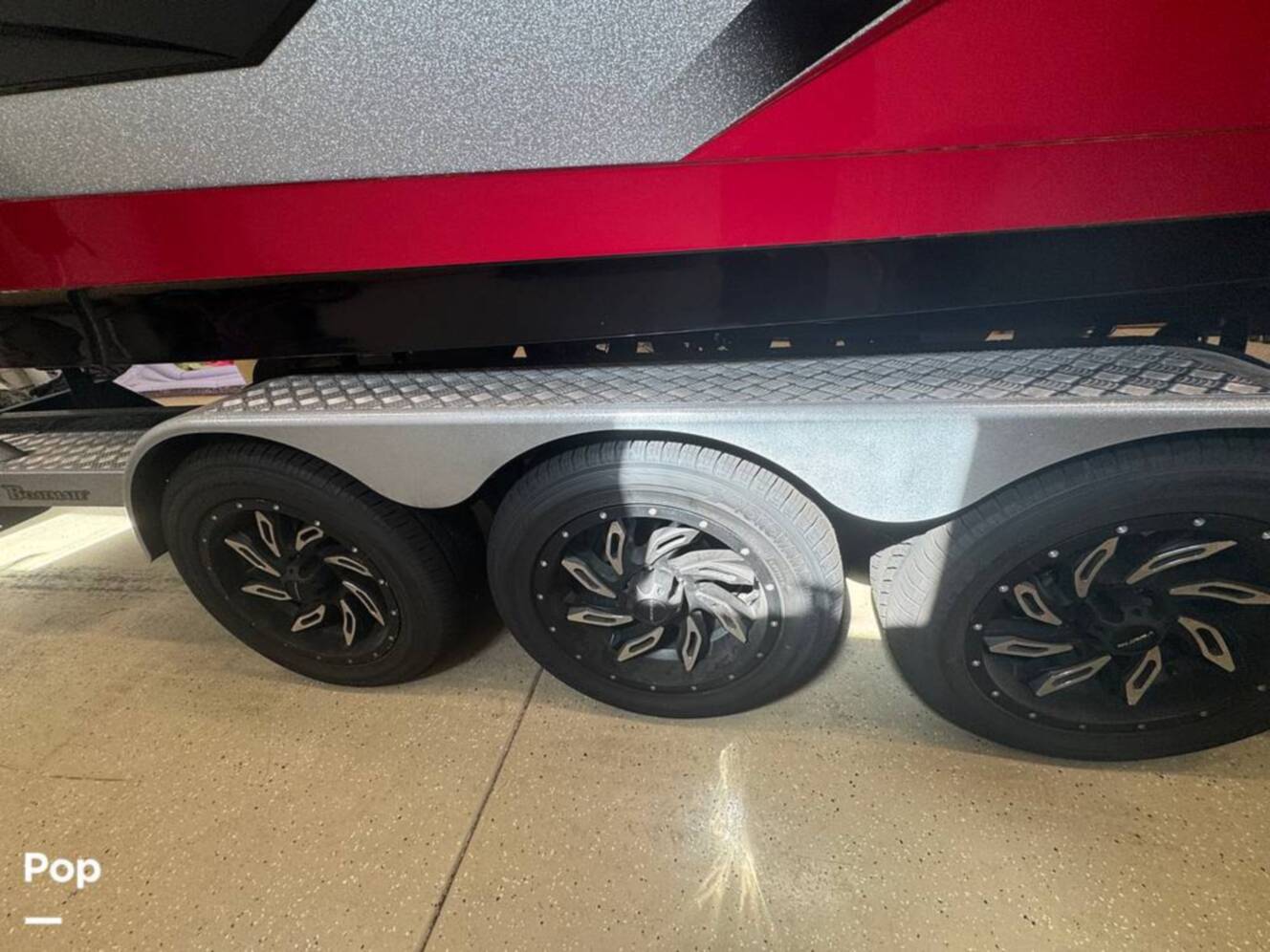 A photo of this 2020 Supra SE 550