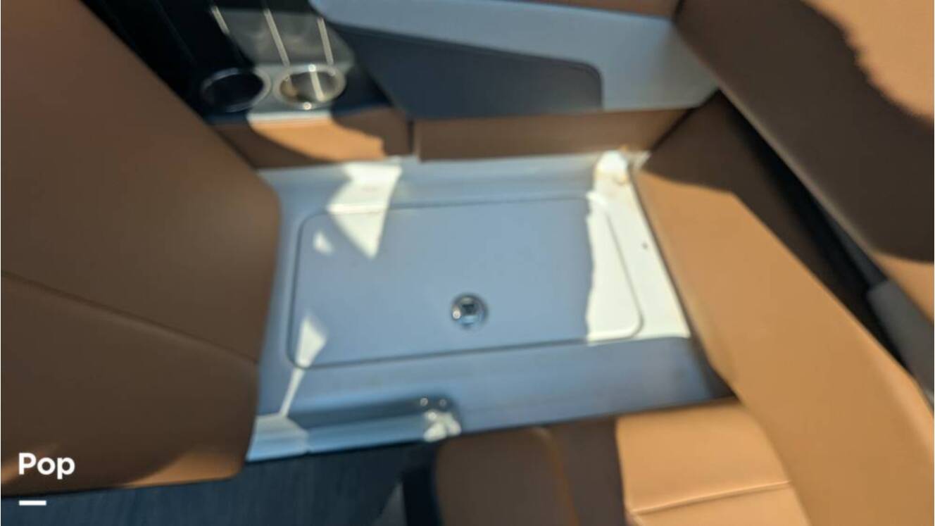 A photo of this 2021 Four Winns Horizon 230 RS