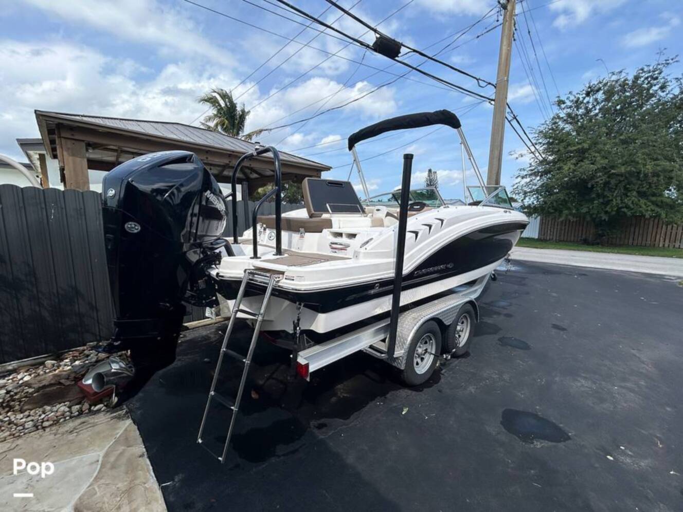 A photo of this 2022 Chaparral 23 SSi OB