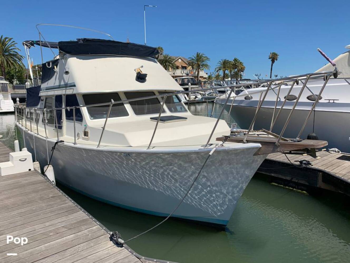 A photo of this 1981 Tollycraft 34 Tri-Cabin