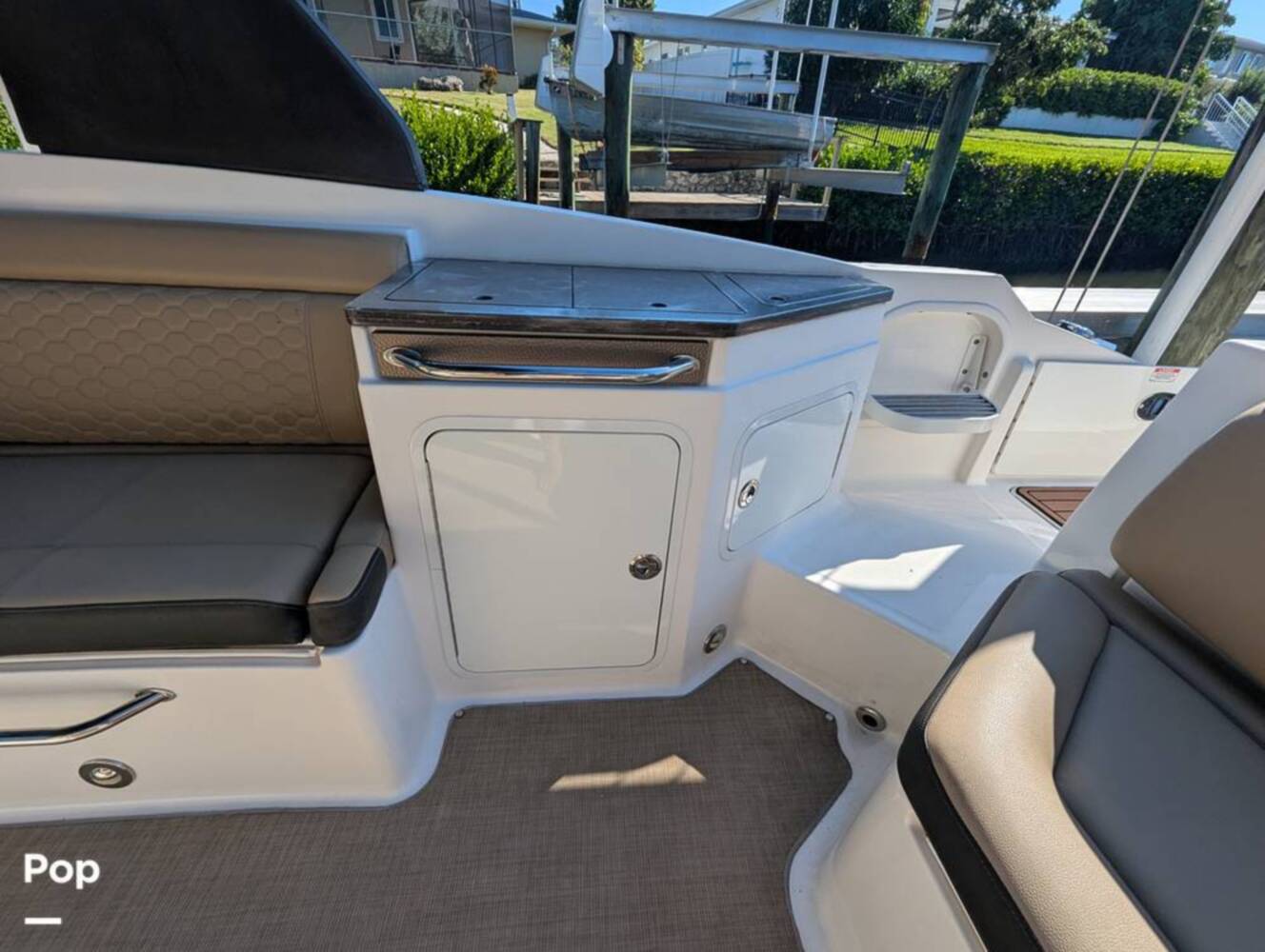 A photo of this 2018 Sea Ray SDX 290