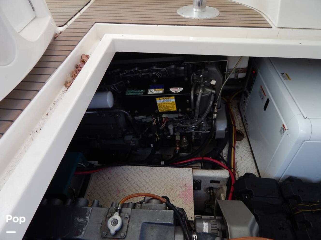 A photo of this 2007 Cruisers Yachts 390 Sports Coupe