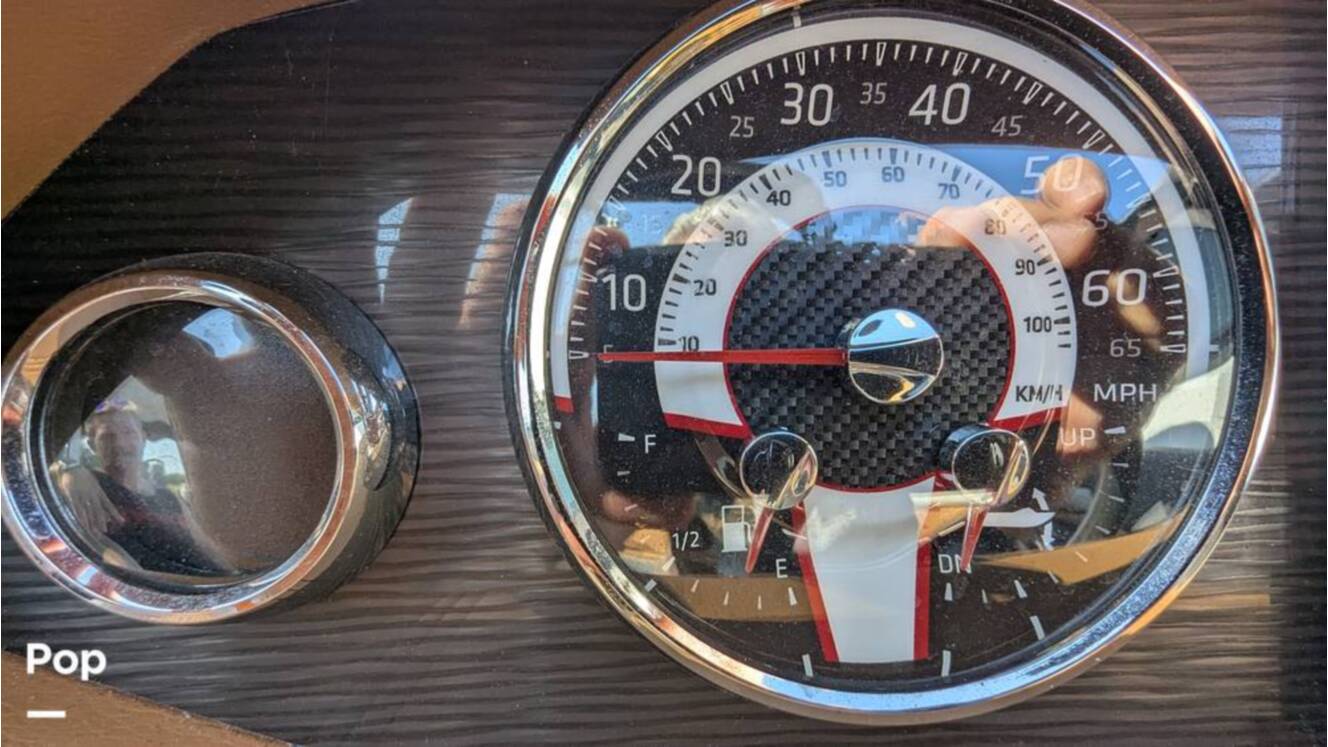 A photo of this 2021 Four Winns Horizon 230 RS