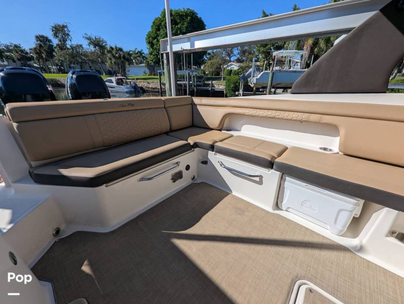 A photo of this 2018 Sea Ray SDX 290