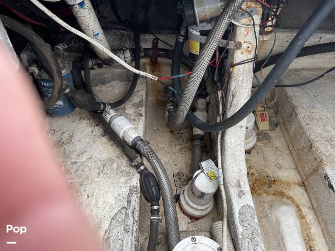 A photo of this 2003 Fountain 37
