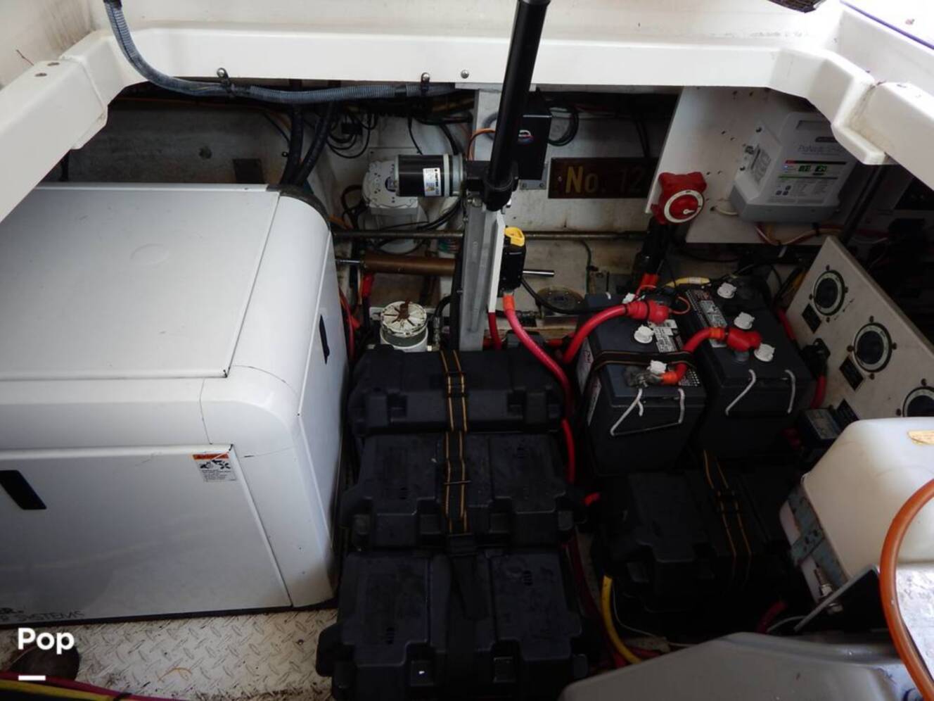 A photo of this 2007 Cruisers Yachts 390 Sports Coupe