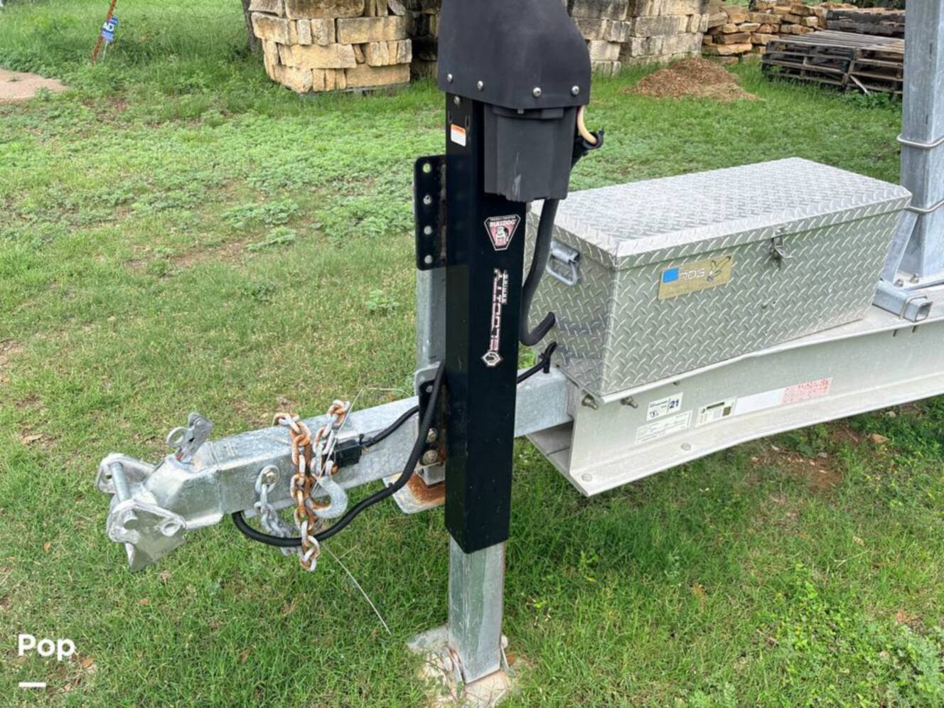 A photo of this 2009 Fountain LX 38