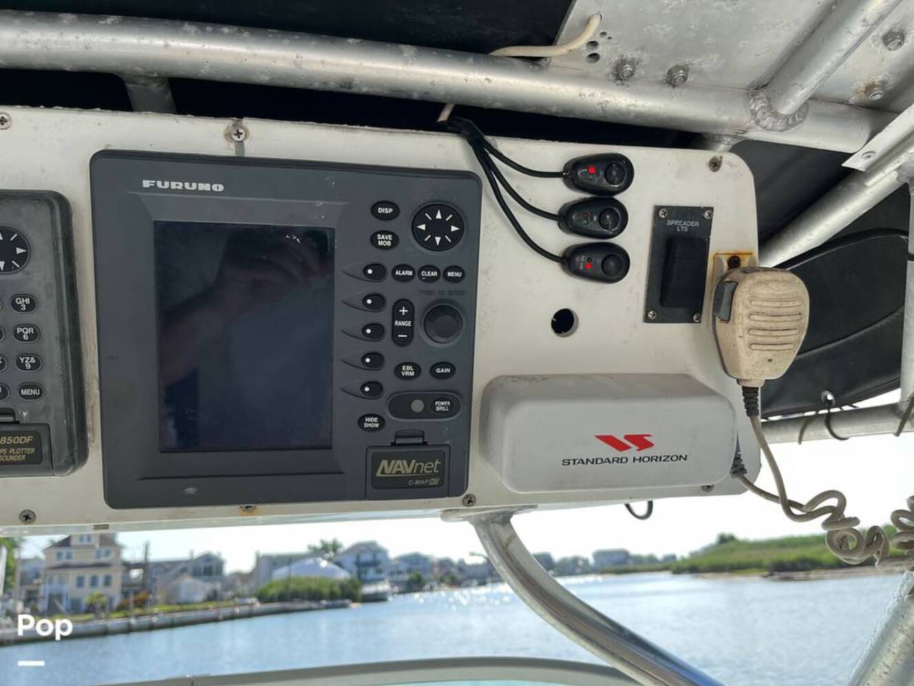 A photo of this 1996 Fountain Sportfish Cruiser