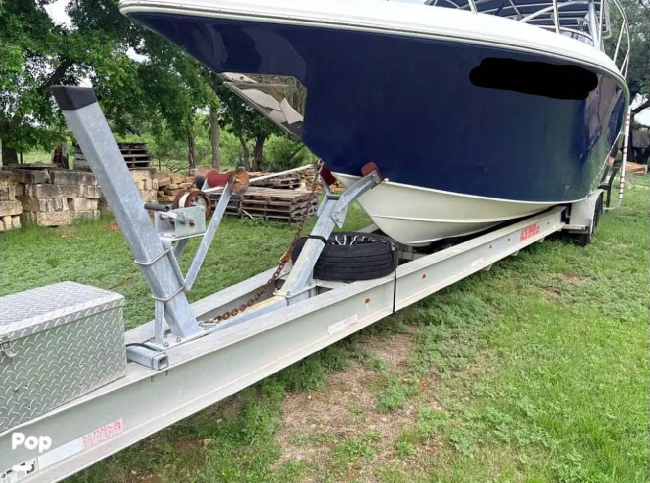 A photo of this 2009 Fountain LX 38