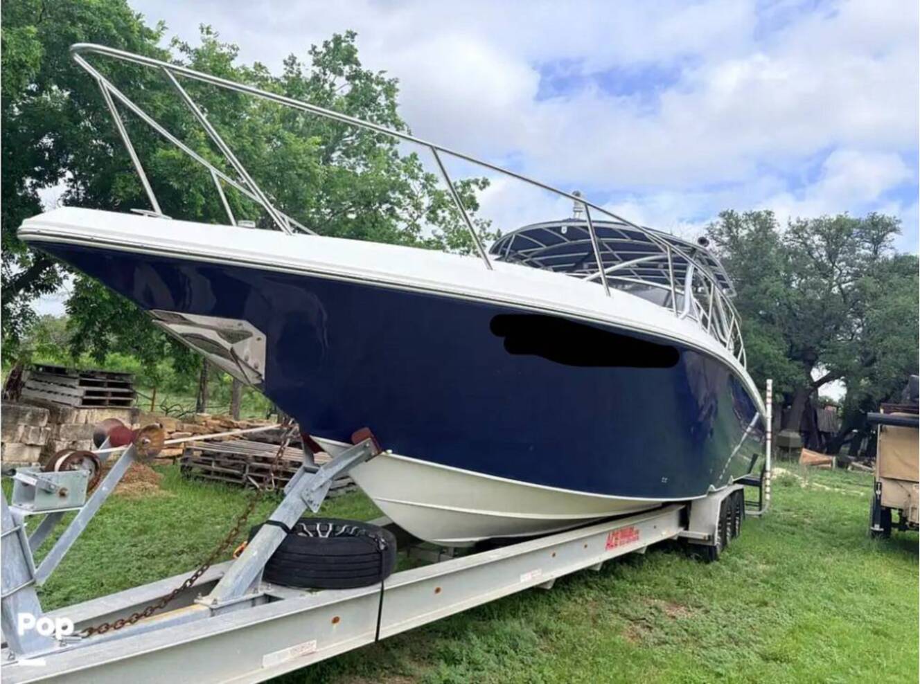 A photo of this 2009 Fountain LX 38