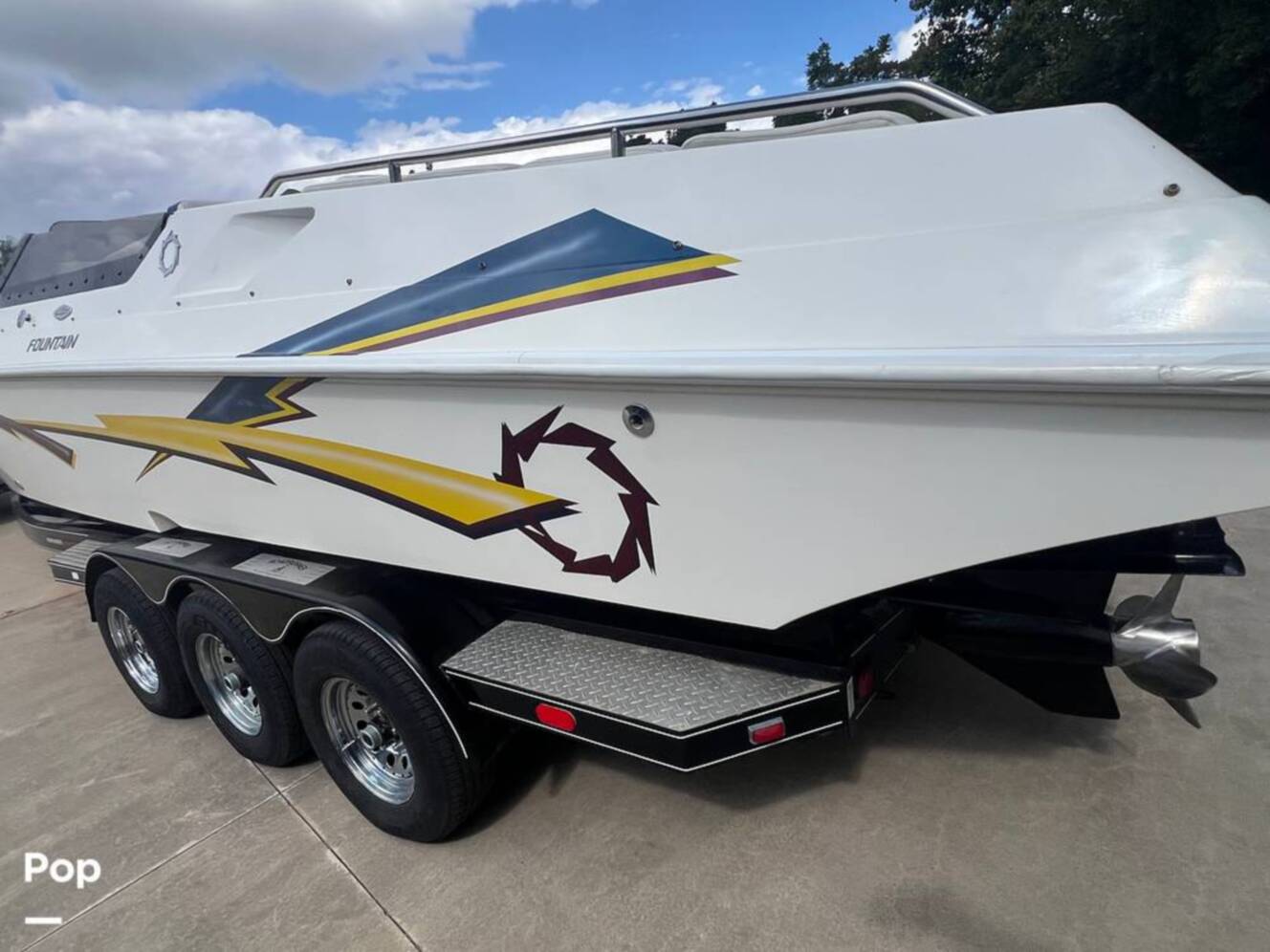 A photo of this 1998 Fountain 32 Fever