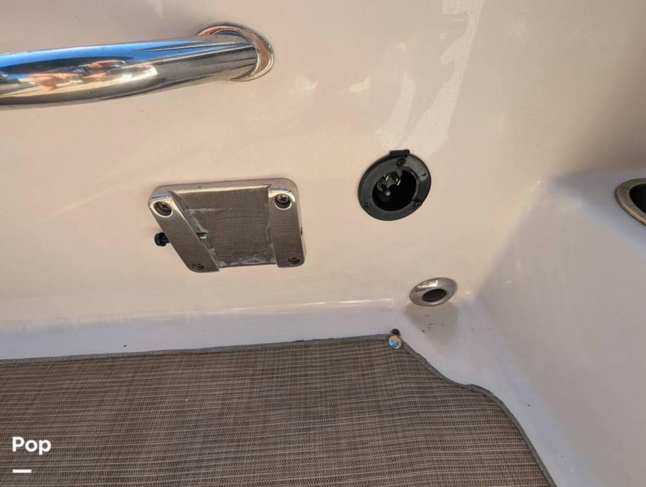 A photo of this 2018 Sea Ray SDX 290