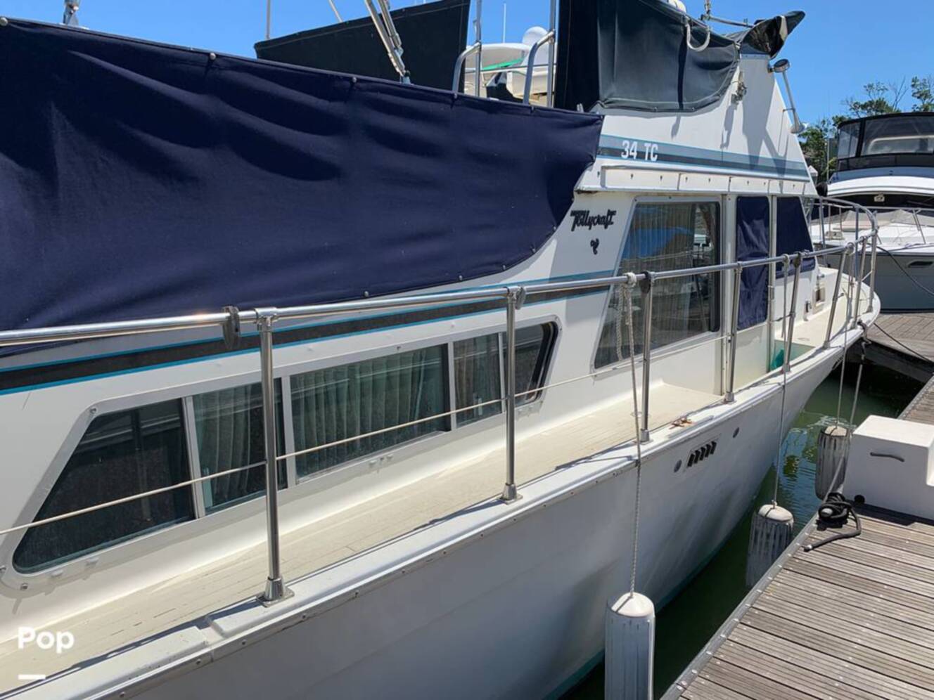 A photo of this 1981 Tollycraft 34 Tri-Cabin
