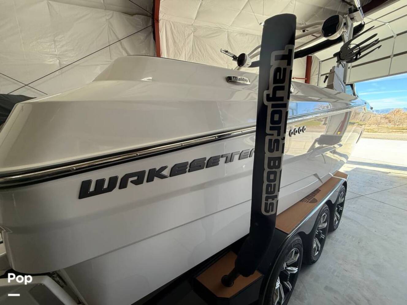 A photo of this 2025 Malibu Wakesetter 24 MXZ