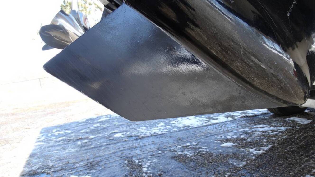 A photo of this 1989 Fountain Fever 38