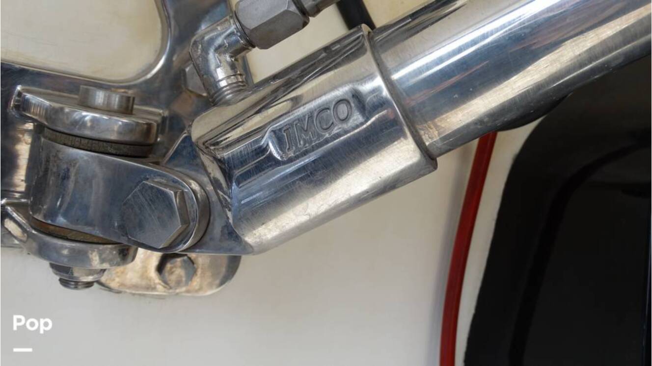 A photo of this 1989 Fountain Fever 38