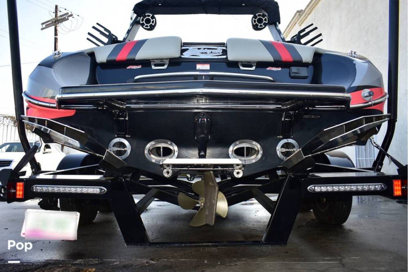 A photo of this 2022 Flightcraft ZR6 Pro Surf Edition