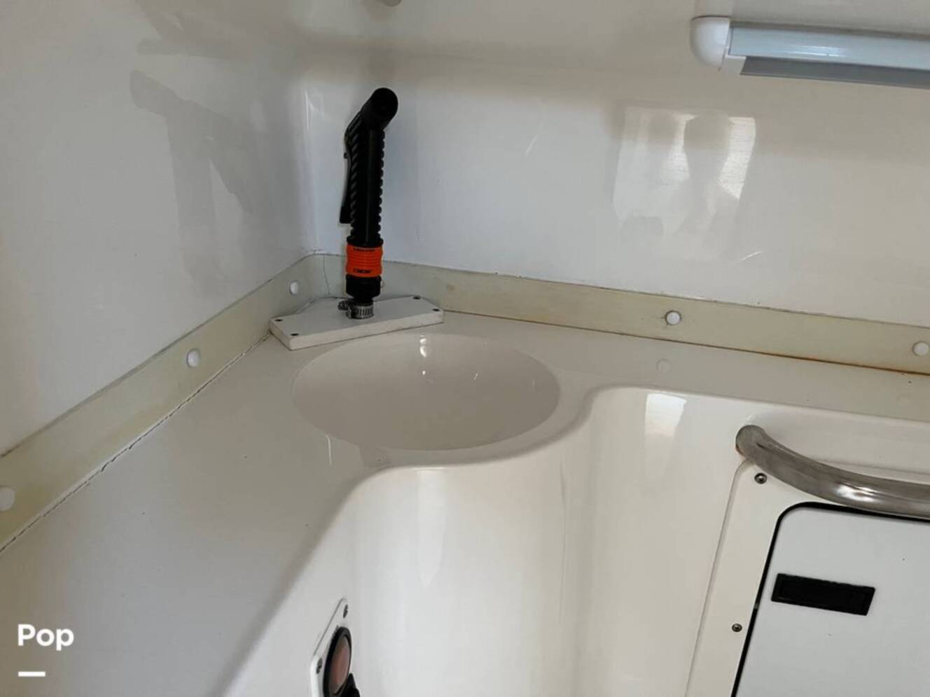 A photo of this 1996 Fountain Sportfish Cruiser