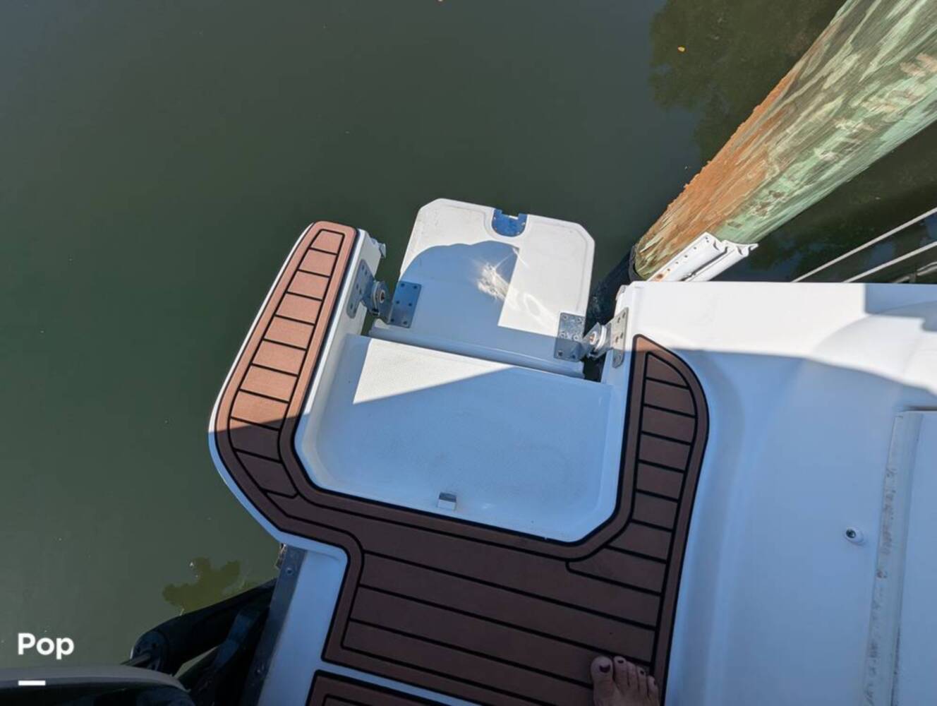 A photo of this 2018 Sea Ray SDX 290