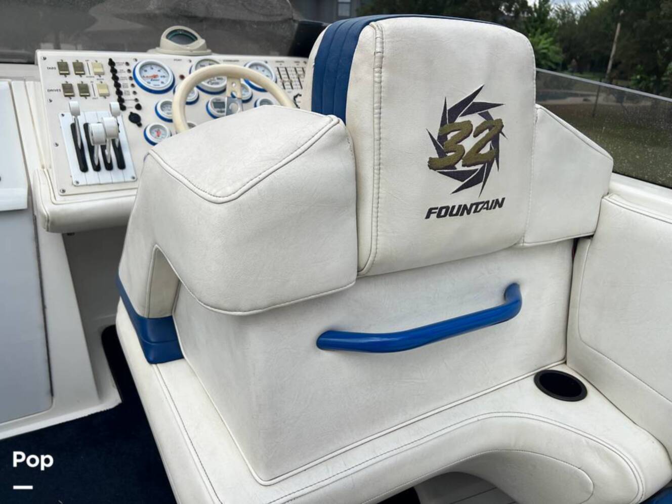 A photo of this 1998 Fountain 32 Fever